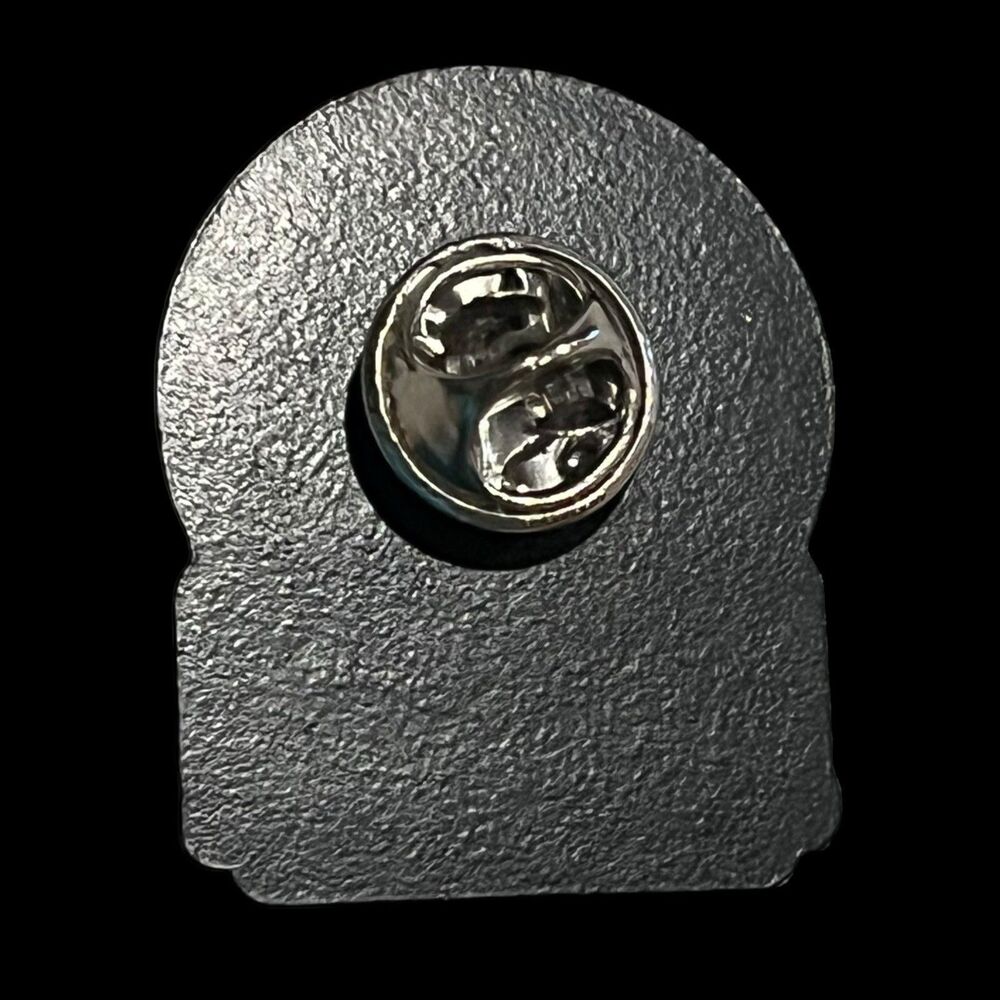 Traeger Pellet Grills "Flying Razor Pig" & "Go Pig or Go Home" Pin Set - Picture 4 of 7